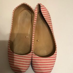 🔥Sz9 red and white stripped flats